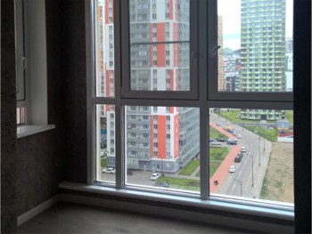 Замена холодного остекления на теплое в Кудрово, объединение балкона с комнатой
